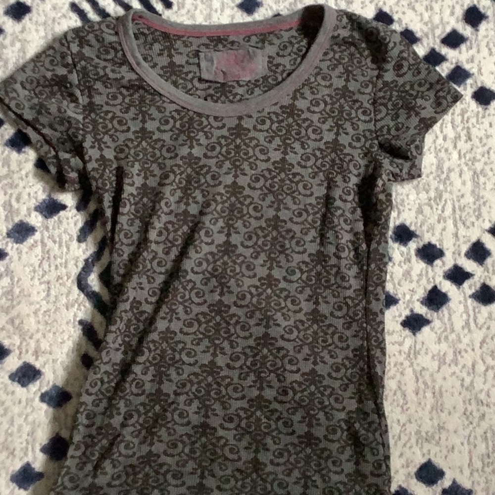 Grey prana t shirt